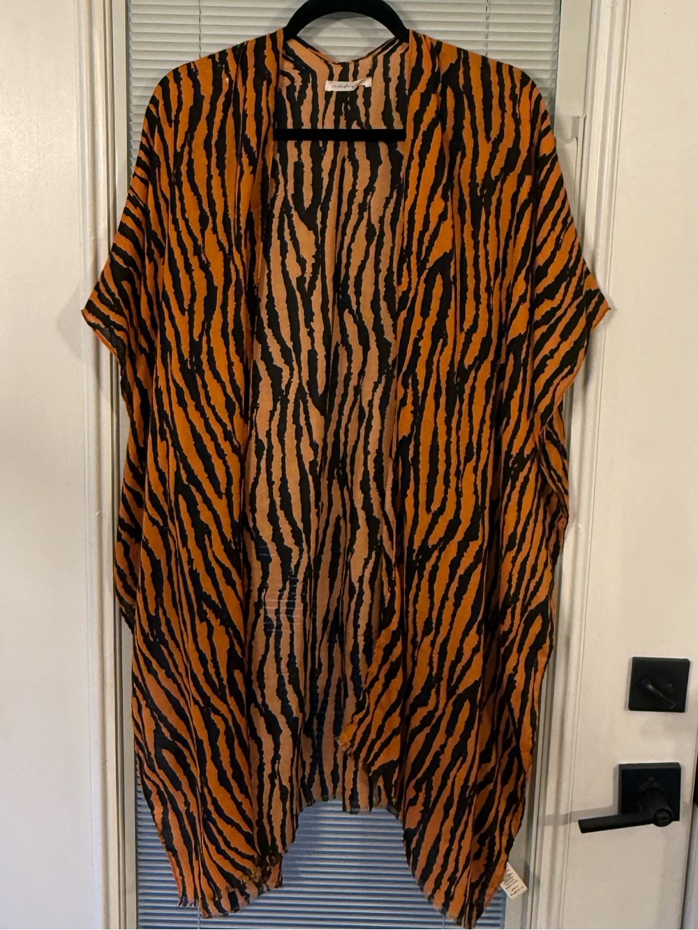 Do Everything in Love Tiger Print Kimono Cardigan Cover Up Wrap Orange Black OS